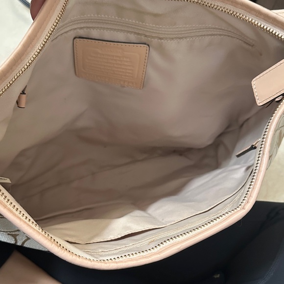 Coach Beige Shoulder Bag - Picture 4 of 4